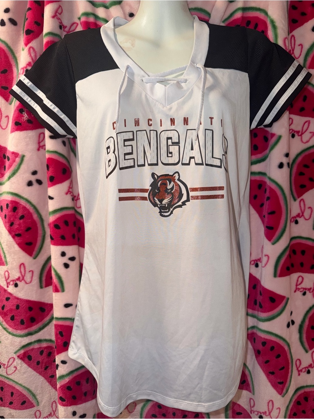 🐯 NFL Cincinnati Bengals Lace-Up Short Sleeve Tee